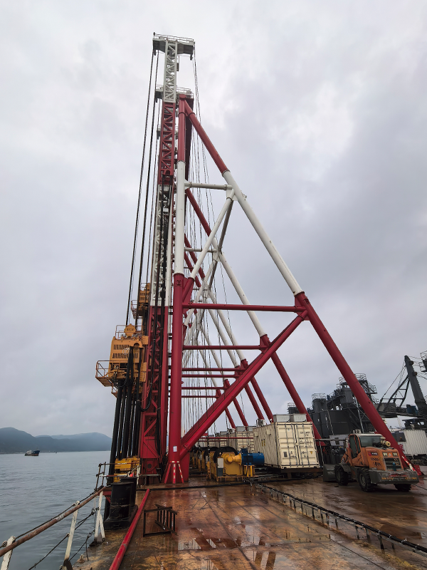 DCM四軸攪拌鉆機(4×90kW)